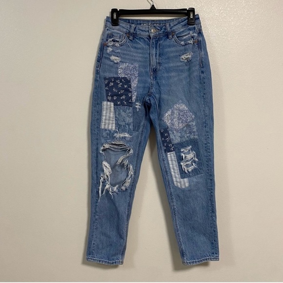 American Eagle Distressed Patch Mom High Rise Straight Leg Jeans denim Size - Picture 2 of 2